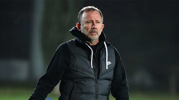 Beşiktaş’ta Yeni Yapılanma: Sergen Yalçın Transfer Ekibini Kuruyor