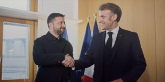 Zelenskiy ile Macron Brüksel’de Görüştü: “Rusya Üzerindeki Baskı Artırılmalı”