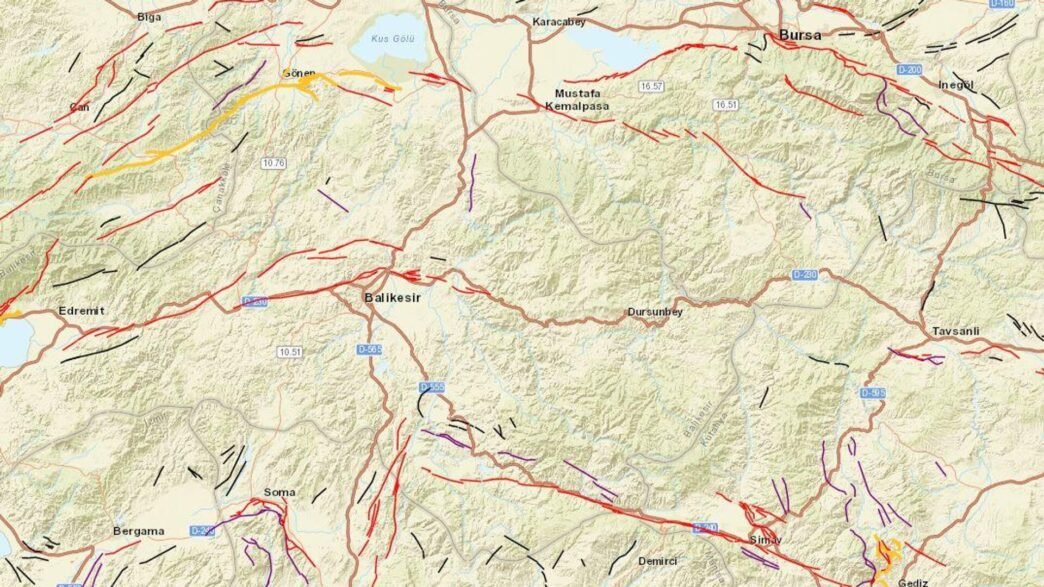 Sındırgı’da Deprem Fırtınası Sürüyor: Uzmanlardan 7 Büyüklüğünde Deprem Uyarısı