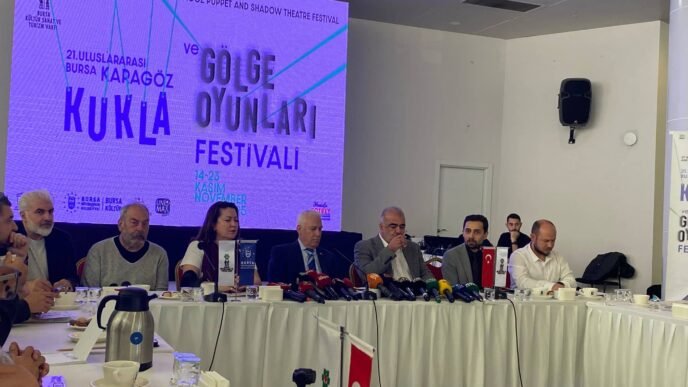 21.Uluslararası Karagöz Kukla ve Gölge Oyunları Festivali Düzenlendi