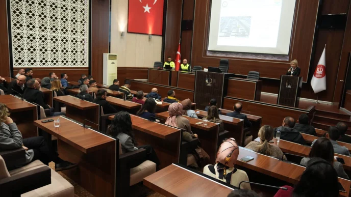 Ankara Keçiören Belediyesi'nde hizmet içi 'trafikte güvenli sürüş' eğitimi