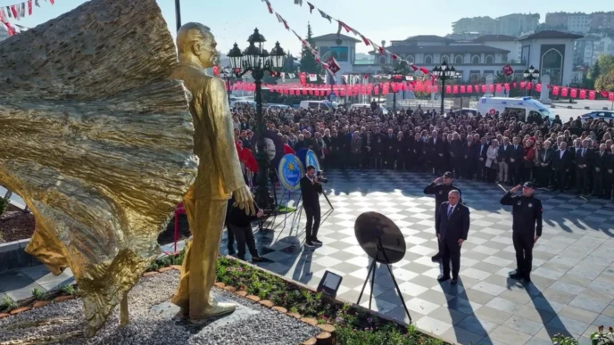Ankara Keçiören'de Ata'ya özlem
