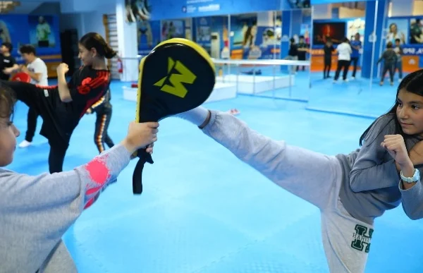 Antalya Büyükşehir çocukların geleceğine yatırım yapıyor