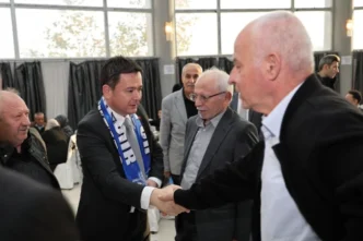 Bursa Ovaakça’da Başkan Aydın’a hizmet teşekkürü