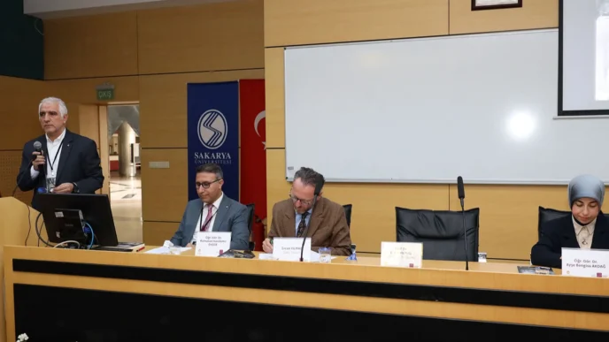 ‘Bir Şehir İki Çınar’ sempozyumunun ilk oturumu Faik Baysal oldu