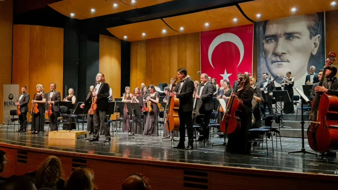 Bursa'da Atatürk'e Senfonik Anma