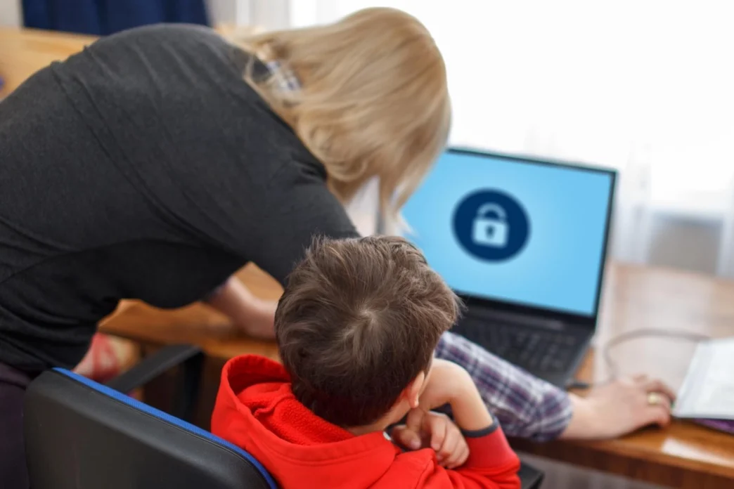 Çocukları dijital tehditlere karşı koruyacak yeni adımlar yolda