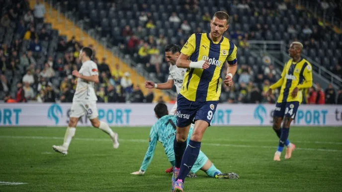 Fenerbahçe Transfer Dönemi – 7 Ayrılık Birden