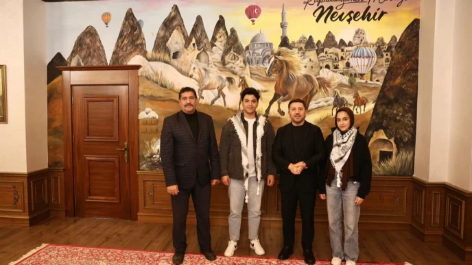 Filistinli öğrencilerden Başkan Rasim Arı’ya özel teşekkür