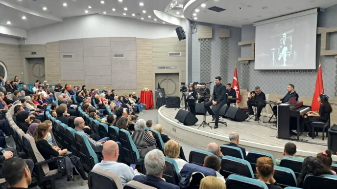 İzmir Bornova’da 10 Kasım’da duygu dolu gece