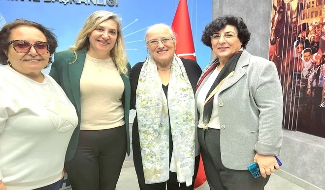 İzmir'de kadın odaklı yerel yönetim çalışmaları için ilk adım atıldı