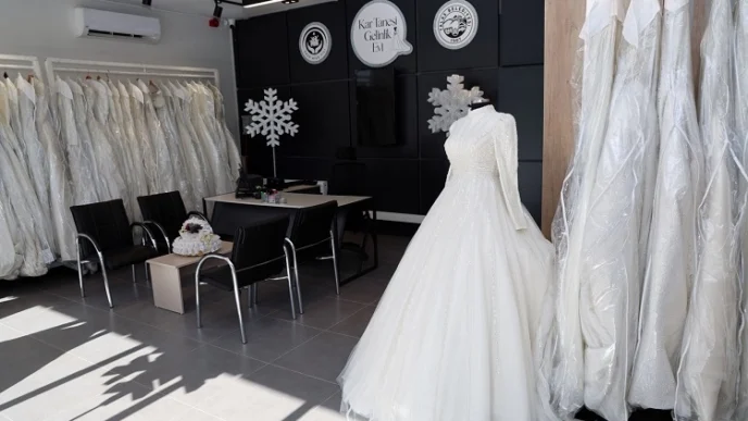 Kar Tanesi Gelinlik Evi'ne Kayseri Talaslılardan yoğun ilgi