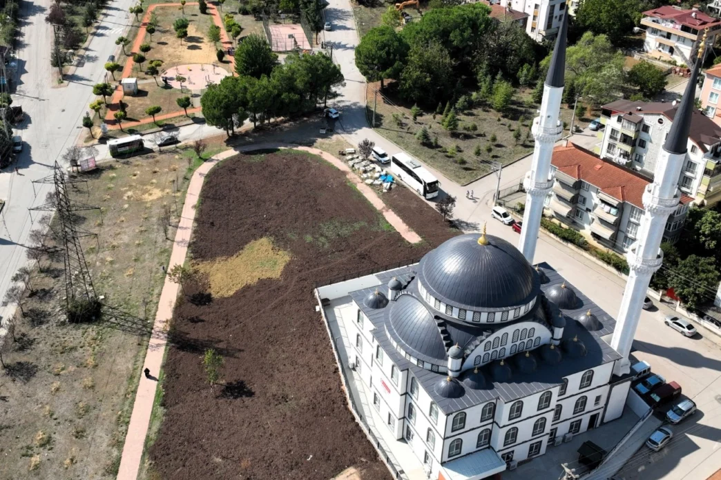 Kocaeli'de Yeşilova Boğaziçi Camii'ne estetik görünüm