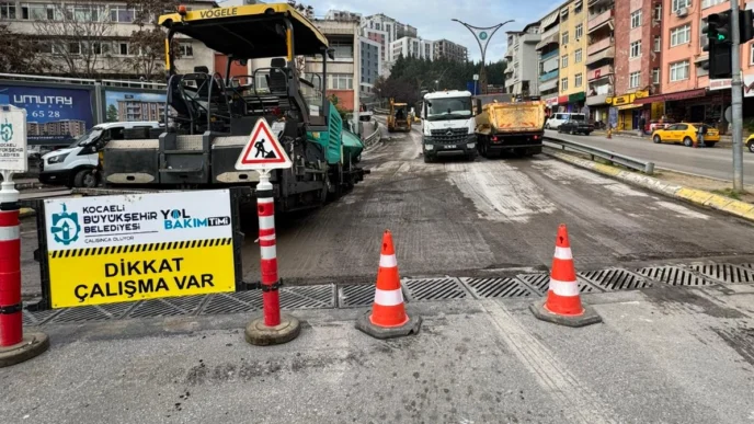 Kocaeli Santral Rampası’nda yol çalışmaları tamamlanıyor