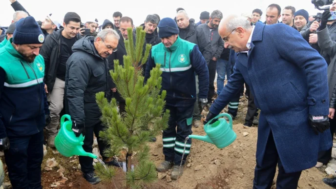 Malatya Beydağı’nda 10 bin 444 fidan toprakla buluştu