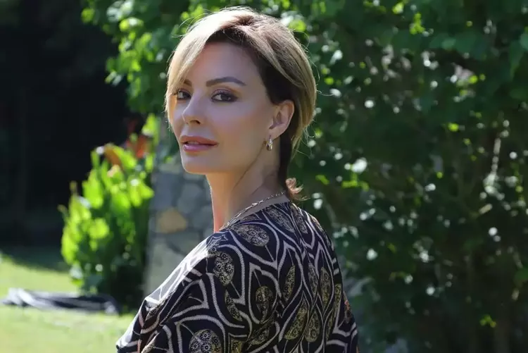 Bengü ve Ünlülerden Yeni İmaj Hamlesi: Saç Renklerinde Değişim Modası