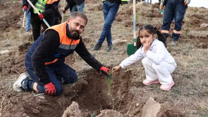 Sivas’ta Muhsin Yazıcıoğlu Vefa Ormanı’na 58 bin fidan