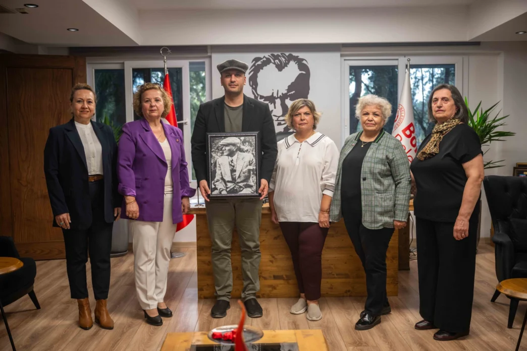 Türk Kadınlar Birliği'nden Başkan Eşki'ye tarihi sürpriz