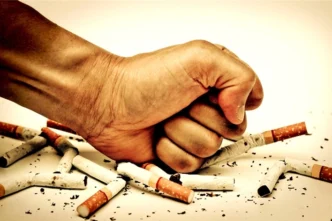 Kamuda sigara içenlere sıkı denetim geliyor