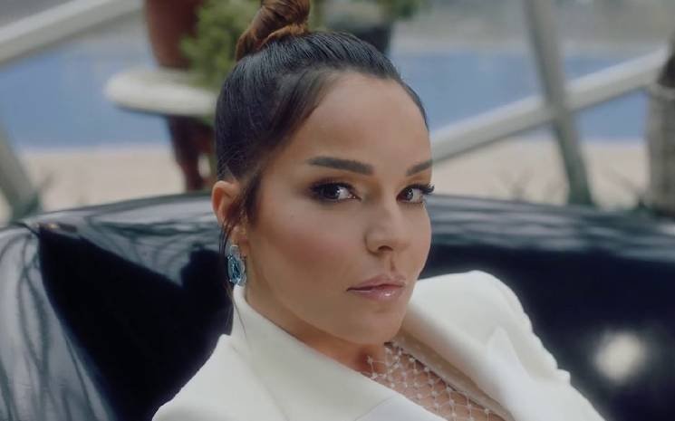 Bengü ve Ünlülerden Yeni İmaj Hamlesi: Saç Renklerinde Değişim Modası