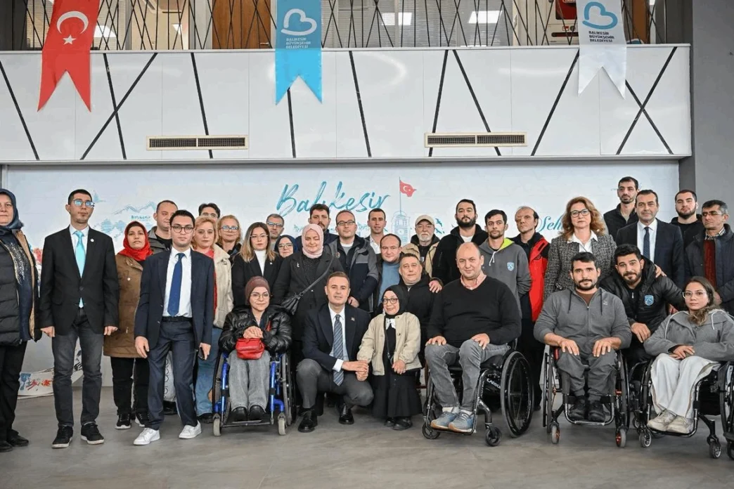 ''Balıkesir’de engelleri kaldırmak boynumun borcu''