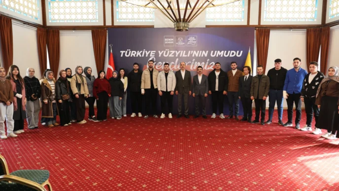 Başkan Altay, Konya’nın ilçelerinden gelen gençlerle buluştu