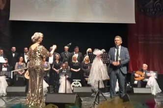 Bursa'daki konserde Belediye Başkanı parmak ısırttı