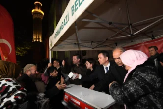 Bursa Osmangazi'de kandil simidi ikramı