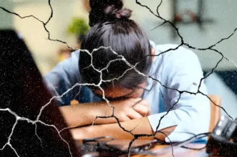 Çalışanlar tükenmişlik riskiyle karşı karşıya! Sinsi kriz 'sessiz çatlama' işyerlerini tehdit ediyor