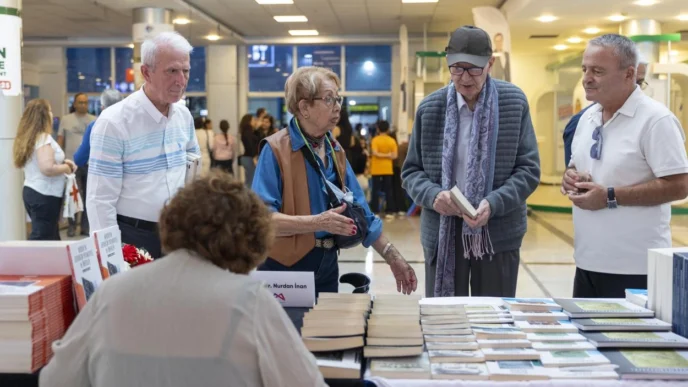 CNR Mersin Kitap Fuarı ‘Oku’ mottosuyla kitapseverleri buluşturdu