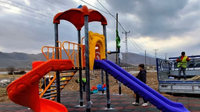 Doğanşehir Belediyesinden Güzelköy'e modern çocuk parkı