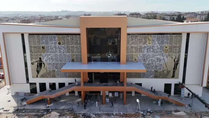 Gaziantep'de Kamil Ocak Spor Salonu 'Gazi Oyunları' ile kapılarını açıyor