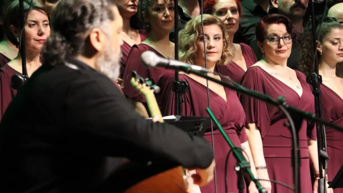 İstanbul Maltepe'de usta yorumcu Ruhi Su unutulmadı
