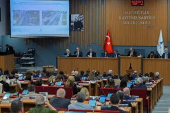 İzmir Buca'daki riskli yapılar için tahliye ve destek paketi Büyükşehir Meclisi'nde