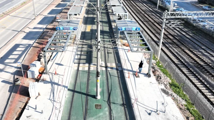 Kocaeli'de tramvay uzatılıyor...