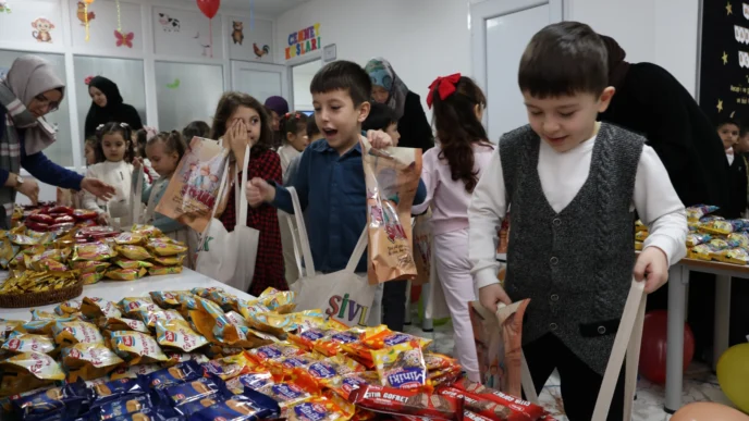 Konya'nın 31 ilçesinde 220 bin çocuk Şivlilik mutluluğu yaşadı