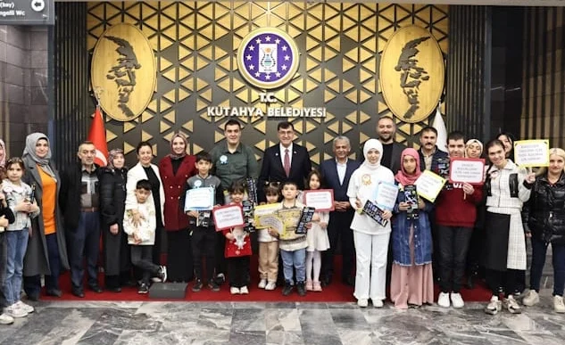 Kütahya'da Başkan Kahveci, özel öğrencileri ağırladı