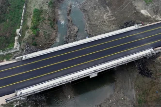 Sakarya'da bu köprü 20 mahalle ve 2 ilçeyi birbirine bağladı
