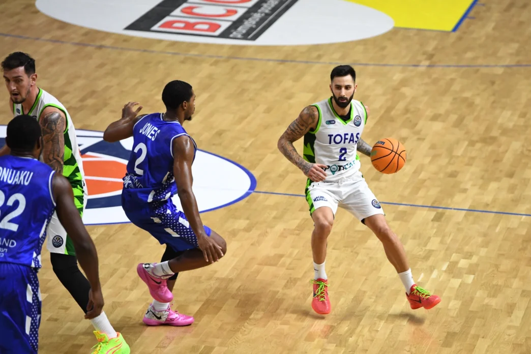 TOFAŞ Bursa play-inn'i garantiledi