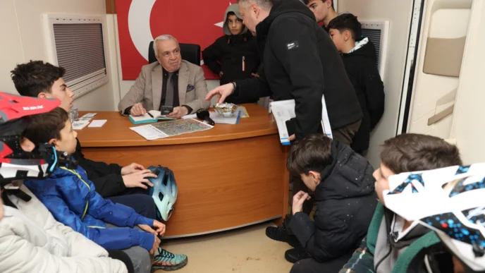 Başkan Şadi Özdemir’e Kızılcıklı’da çocuklardan kaykay park talebi