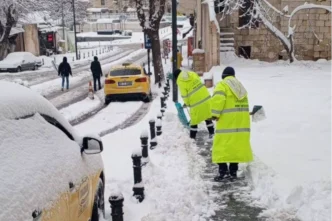 Büyükşehir’den kaldırımlarda yaya güvenliği için çalışma