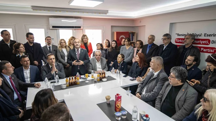 CHP Genel Başkan Yardımcısı Karabat’tan Bornova’ya tam not