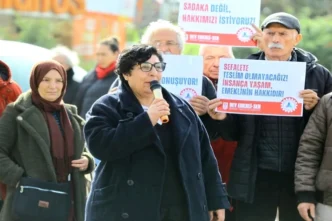 İzmir Karabağlar'da emeklilerden güçlü mesaj