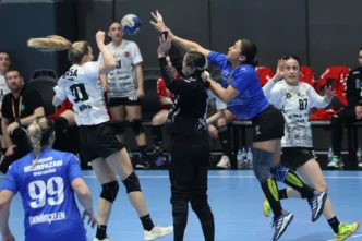 Lider Bursa Büyükşehir Belediyespor Odunpazarı’nı da geçti