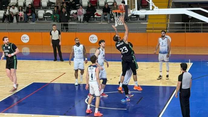 Liderden İstanbul’da gövde gösterisi