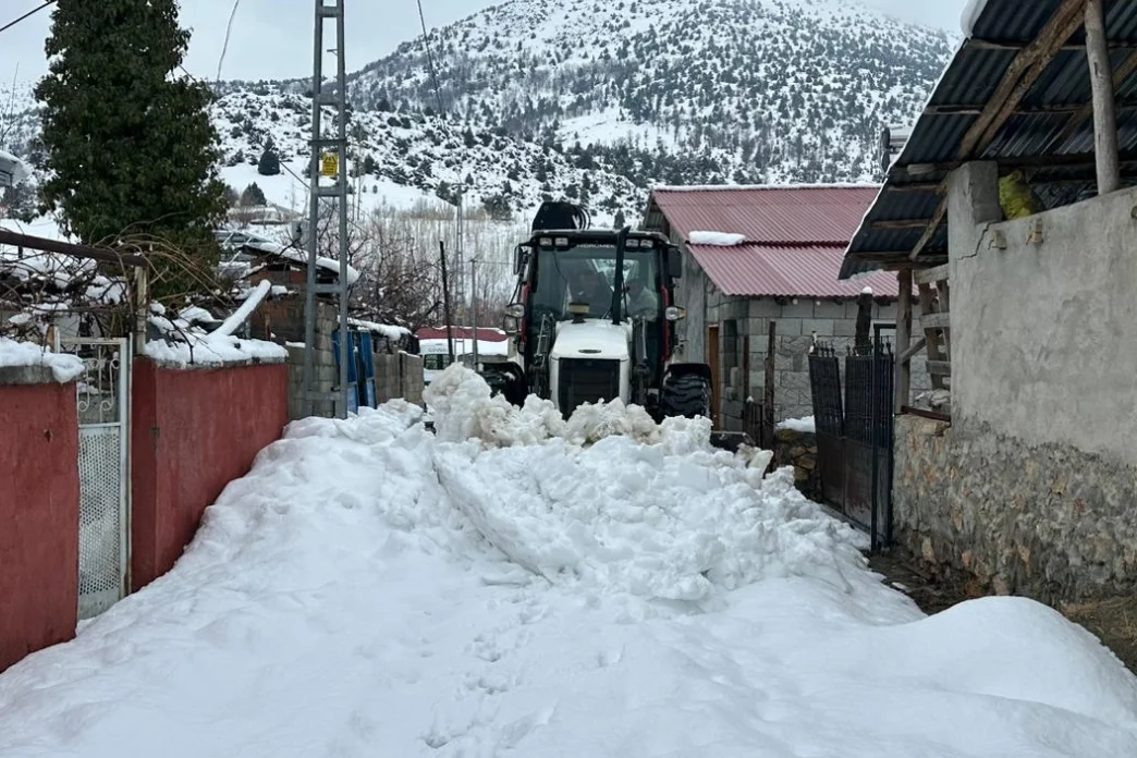 Malatya Doğanşehir’de kar seferberliği