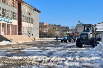 Mardin Midyat'ta kar seferberliği