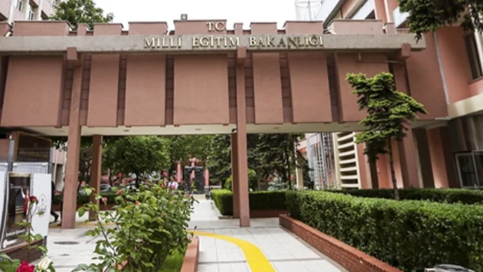MEB’den 'özel program uygulayan okullara öğrenci seçimi' haberlerine yalanlama