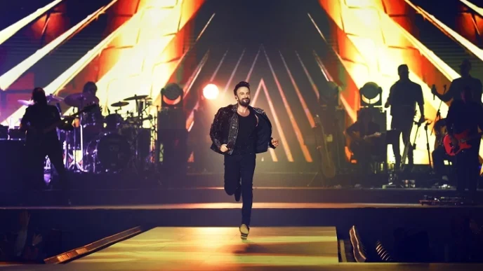 Megastar İstanbul'da hayranlarıyla buluştu