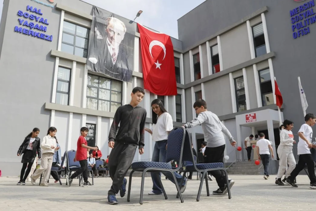 Mersin’in sosyal politikaları Türkiye’ye örnek oluyor